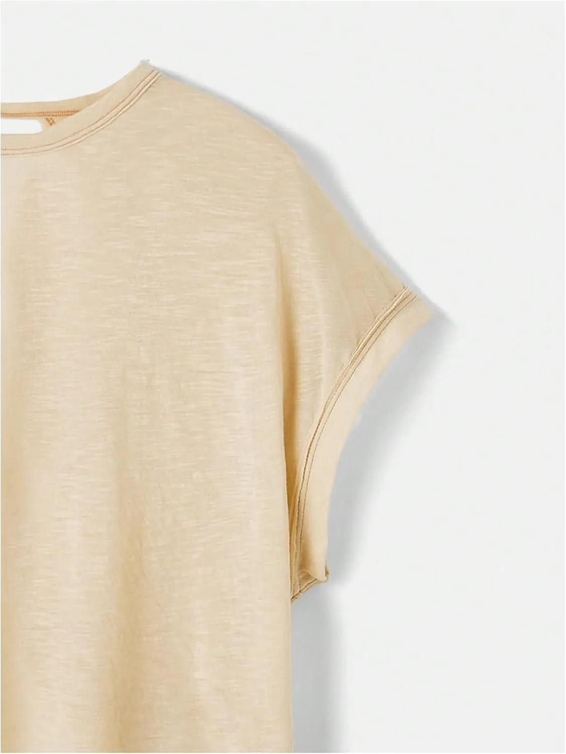 SOLY HUX 2024 Open Back Tops for Women Criss Cross Cut Out Tee Backless Casual Short Sleeve Round Neck T Shirt