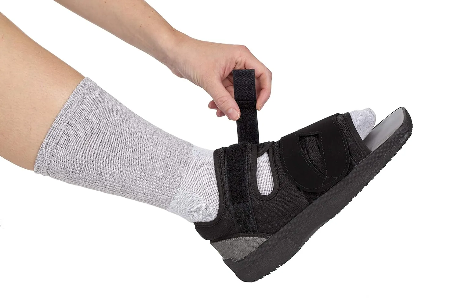 United Ortho Post-Op Shoe - Orthopedic Adjustable Recovery Shoe For Broken Foot or Toe, Post Surgery, Lightweight Medical Shoe, Left or Right Foot, (Women's Medium)